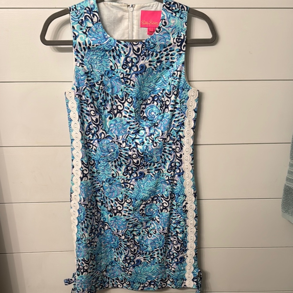 Lilly Pulitzer Blue and White Sheath Mini Dress